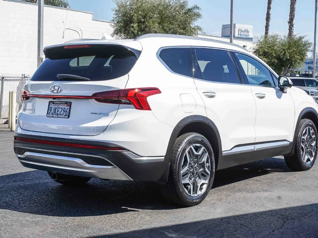 Used 2023 White Hyundai Limited image 6