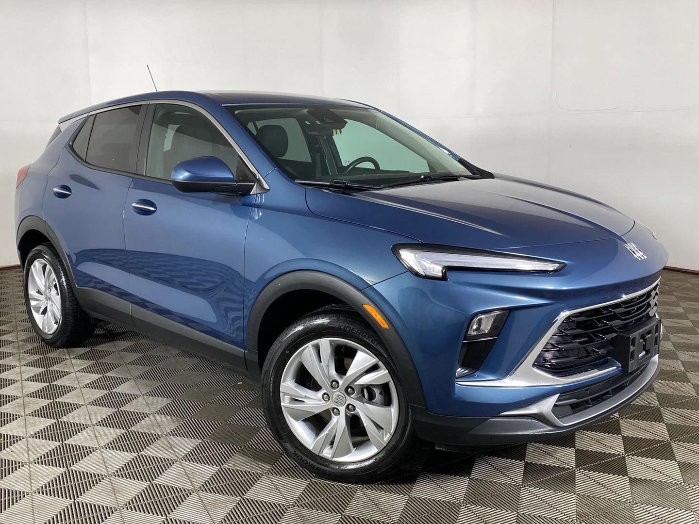 Used 2024 Ocean Blue Metallic Buick Preferred image 1