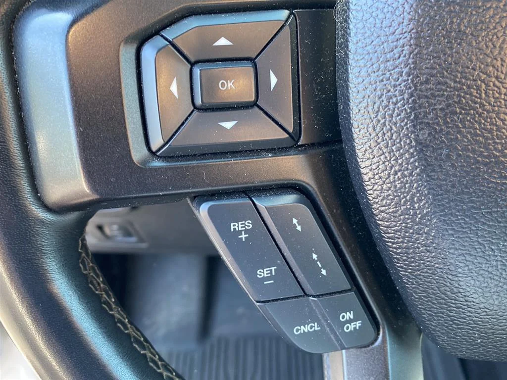 Used 2018 White Platinum Metallic Tri-Coat Ford Limited image 15