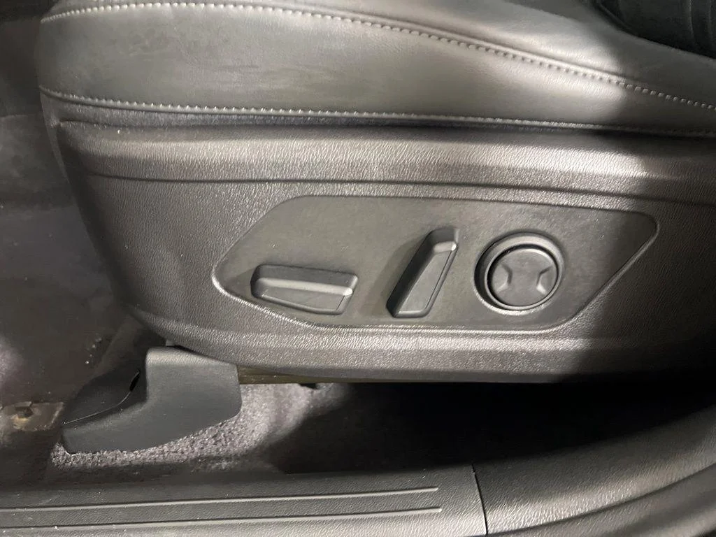 Used 2023 Grey Kia X-Line EX image 23