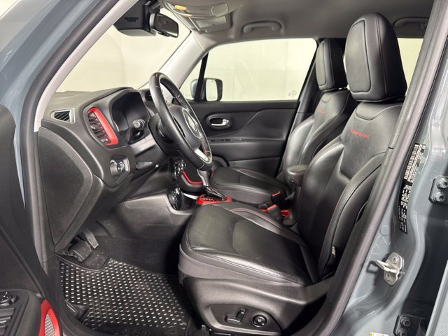 Used 2016 Gray Jeep Trailhawk image 11