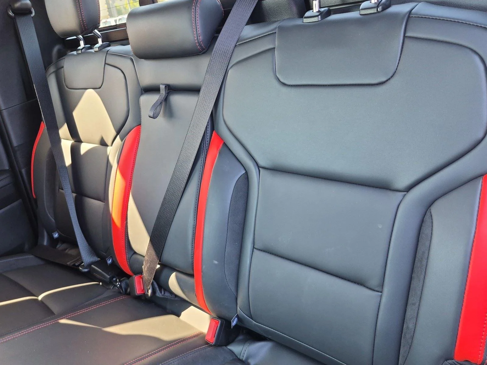 Used 2025 Shelter Green FORD RAPTOR image 19