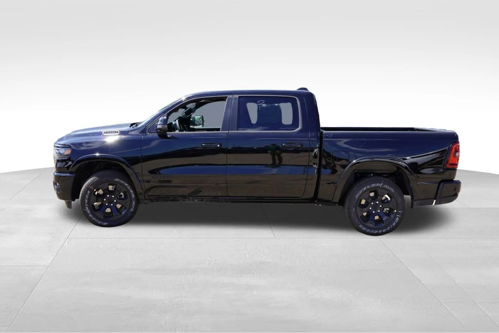 New 2026 Diamond Black Crystal Pearl-Coat Exterior Paint RAM Big Horn image 6