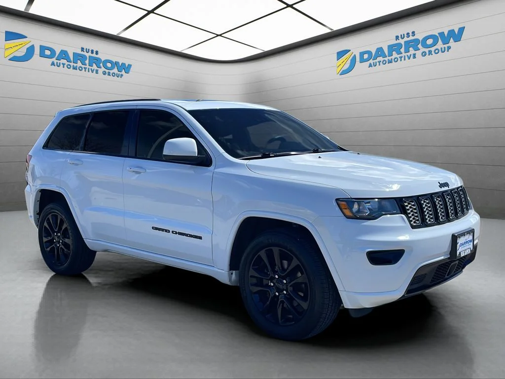 Used 2020 White Jeep Altitude image 7