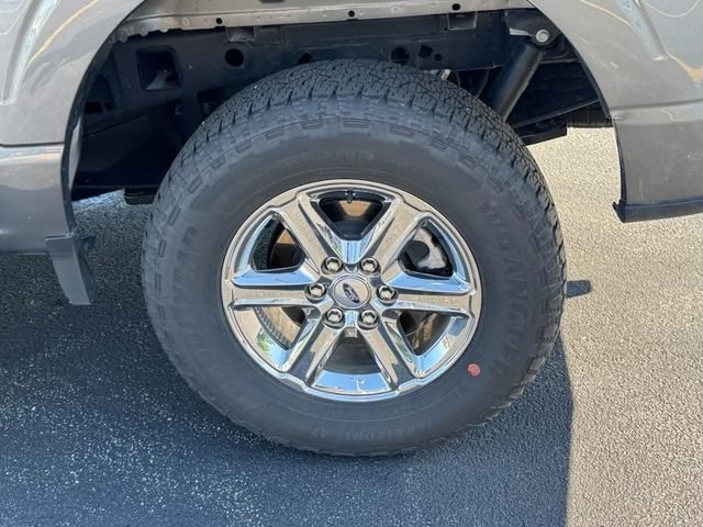 Used 2025 Carbonized Gray Metallic Ford XLT image 7
