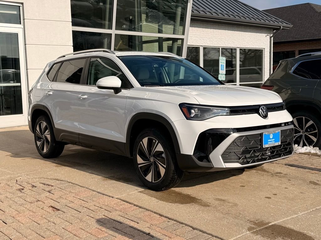 New 2026 Pure White Volkswagen 1.5T SE image 2