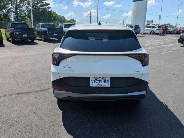 Used 2026 Snow White Pearl Kia LX image 9