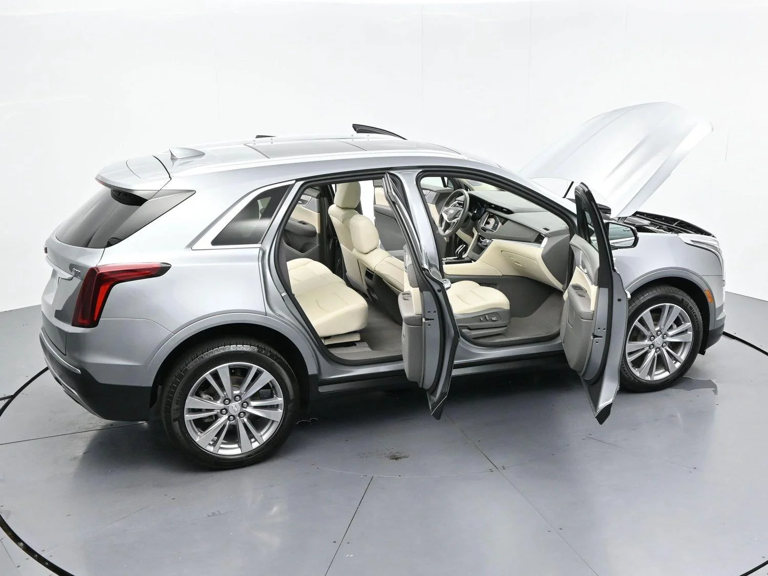 Used 2024 Argent Silver Metallic Cadillac Premium Luxury image 39