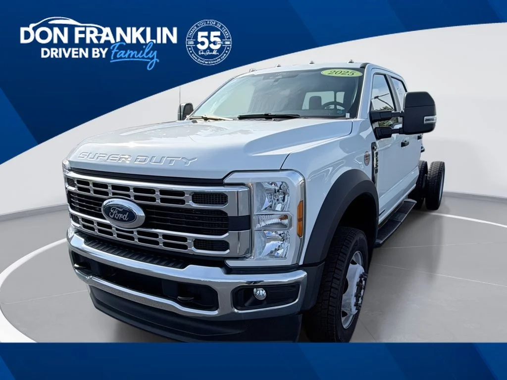 Used 2025 White Ford XL image 1