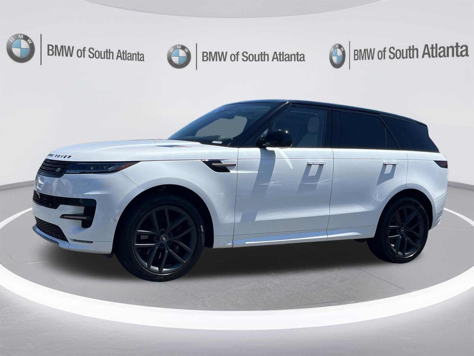 Used 2024 Fuji White Land Rover Dynamic SE image 19