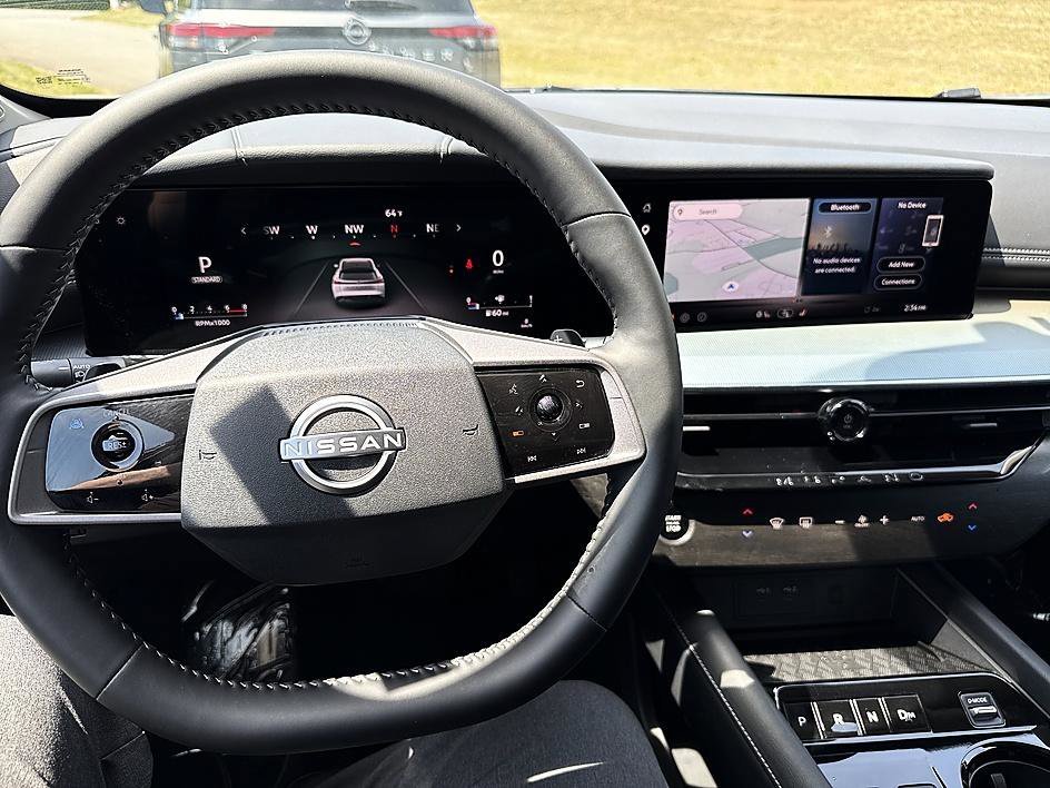 Used 2025 Gun Metallic Nissan SL image 14