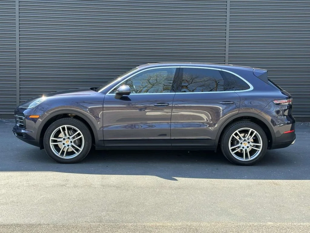 Certified Used 2019 Blue Porsche  image 2