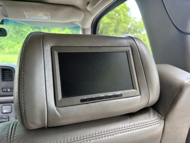 Used 2002 Black GMC Denali image 14