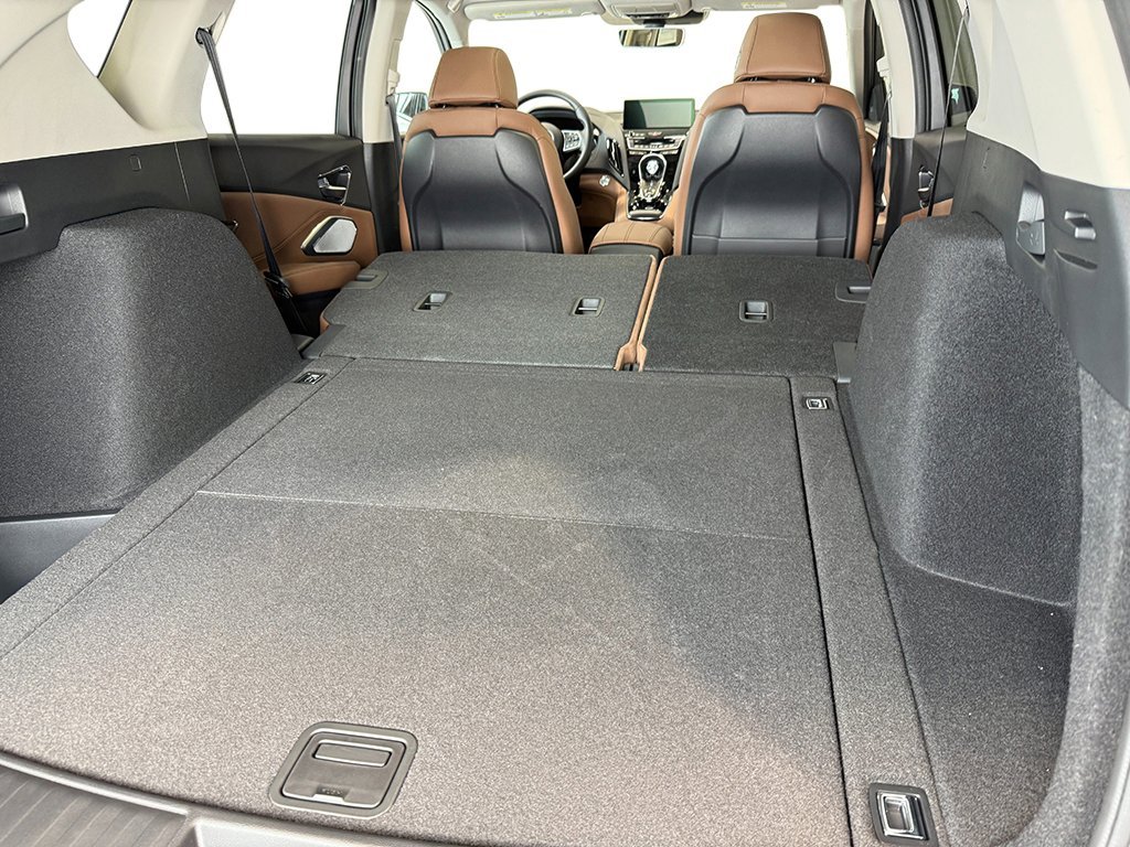 New 2026 Liquid Carbon Metallic Acura w/Technology Package image 36