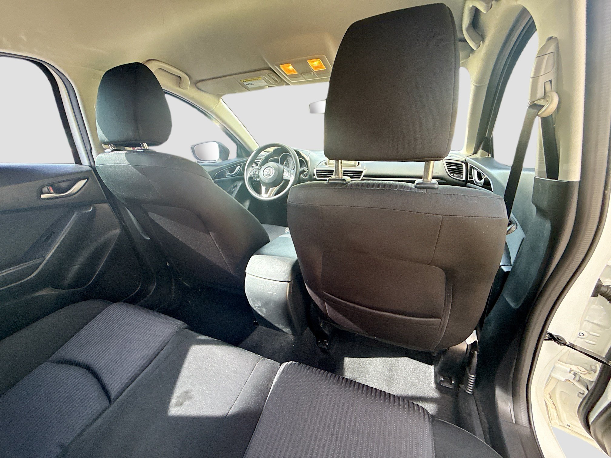 Used 2016 Snowflake White Pearl Mica Mazda i Sport image 27