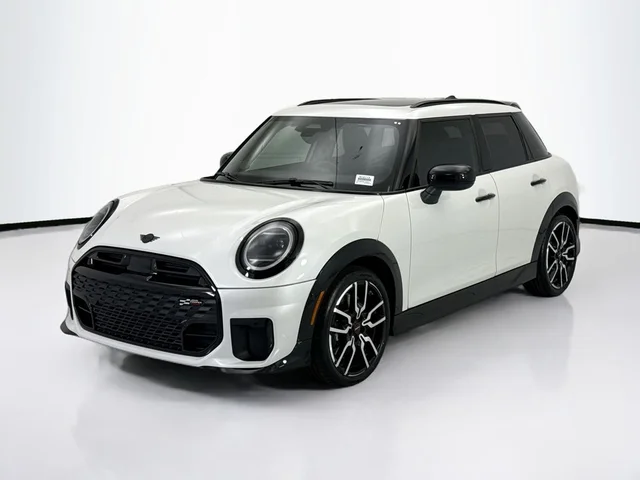 2026 MINI 4 Door Iconic