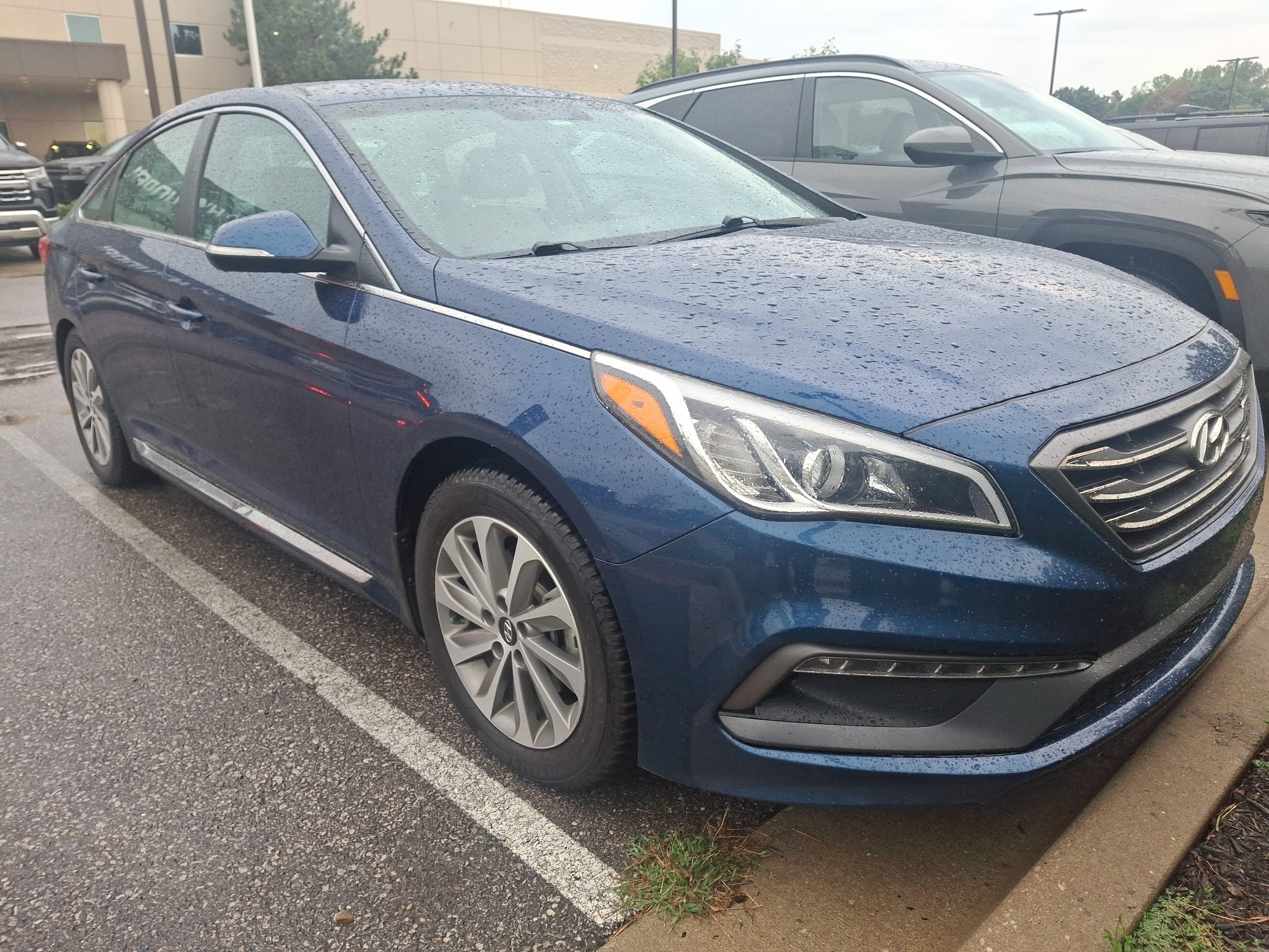 Used 2016 Lakeside Blue Hyundai 2.4L Sport image 7