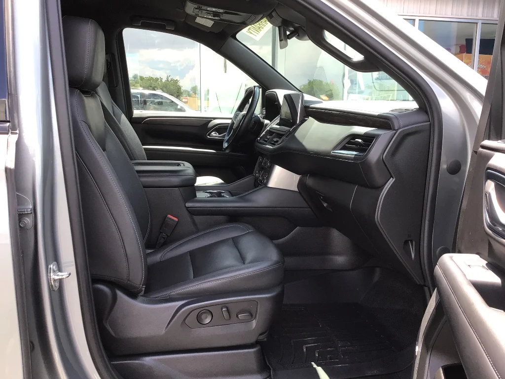 Used 2023 Sterling Gray Metallic Chevrolet Z71 image 7
