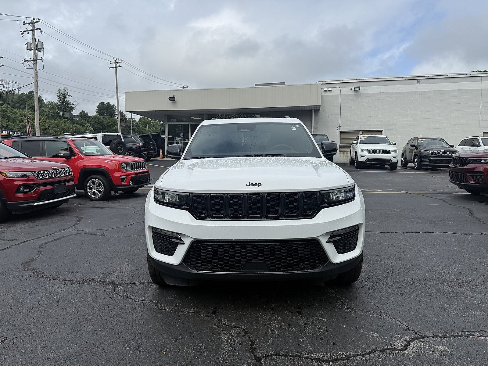 Used 2025 Bright White Clearcoat Jeep Limited image 2