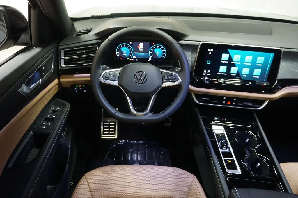 New 2026 Pure Gray Volkswagen 2.0T SEL R-Line Black image 12