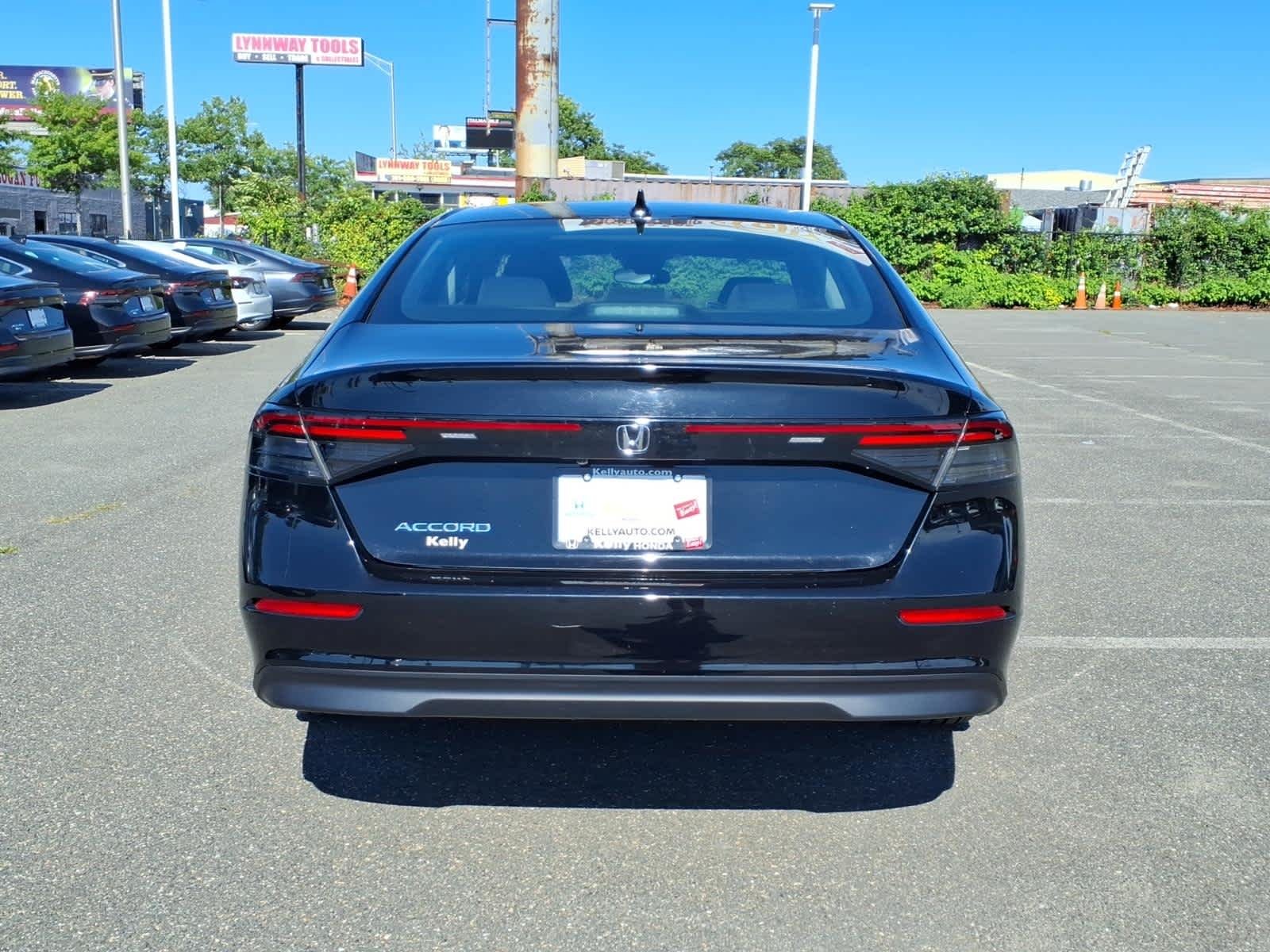 2024 Honda Accord EX - Photo 6