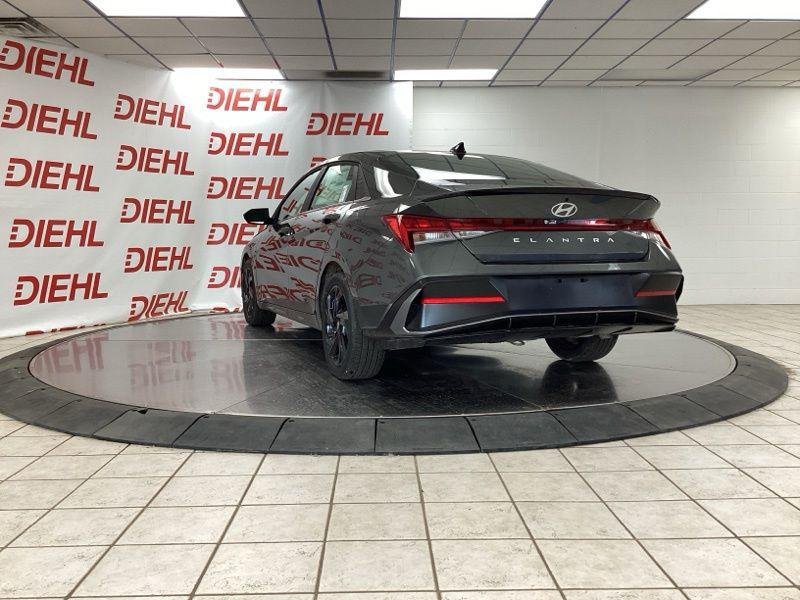 New 2026 Gray Hyundai SEL Sport image 5