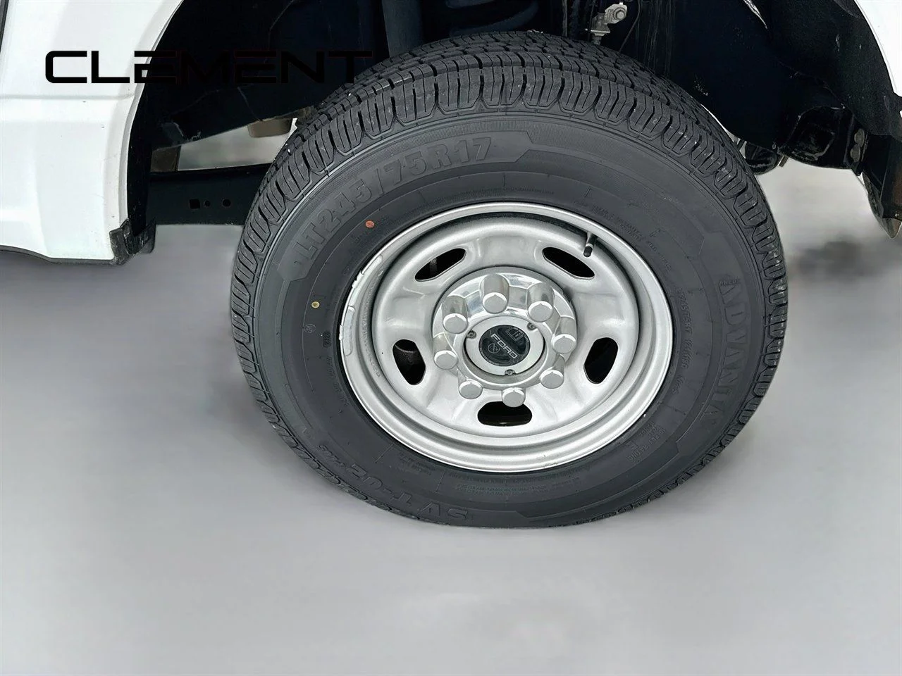 Certified Used 2024 Oxford White Ford XL image 33