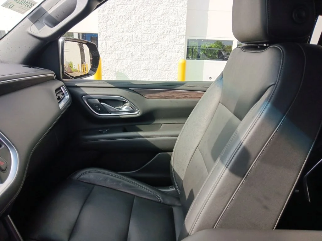 Used 2021 Satin Steel Metallic Chevrolet Z71 image 25