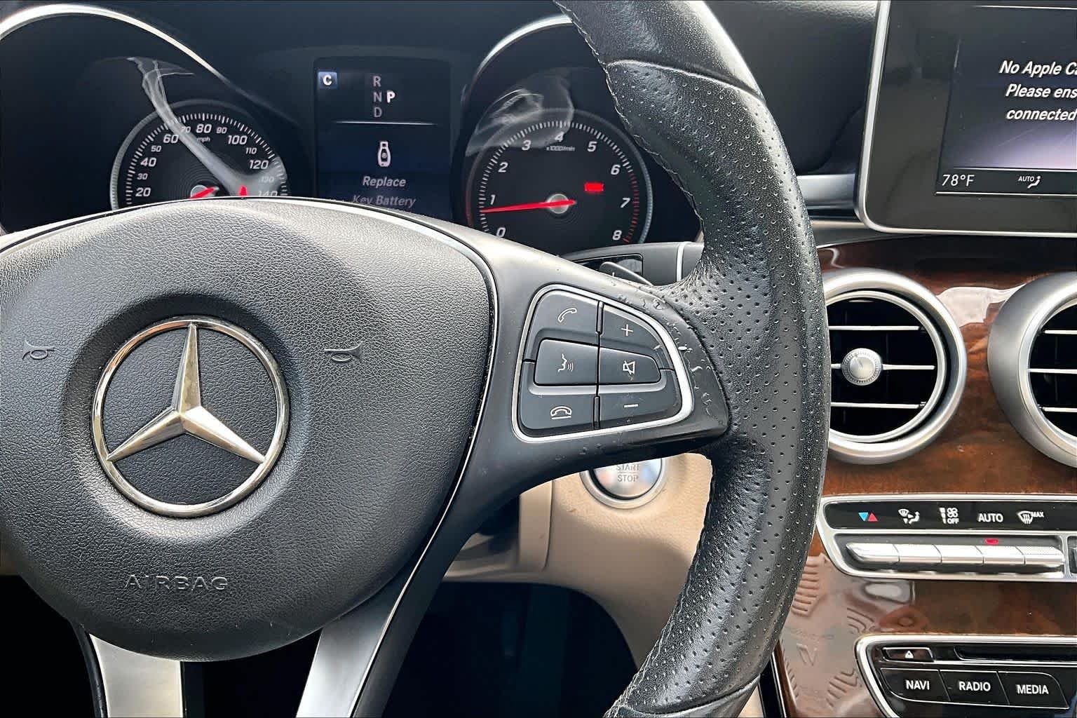 Used 2018 Polar White Mercedes-Benz C 300 image 24