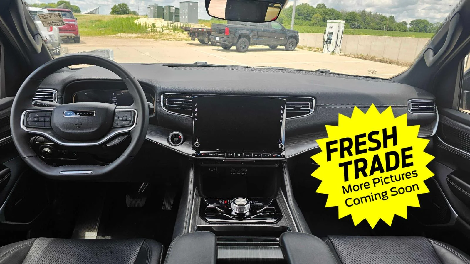 Used 2024 Diamond Black Crystal Pearlcoat Jeep Series III image 9
