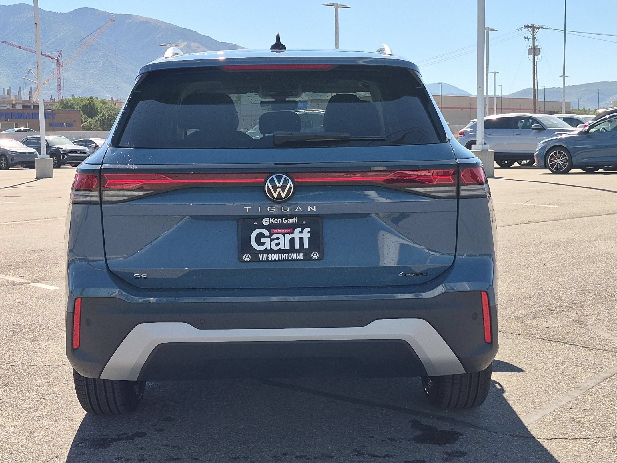 New 2026 Monterey Blue Pearl Volkswagen SE image 4