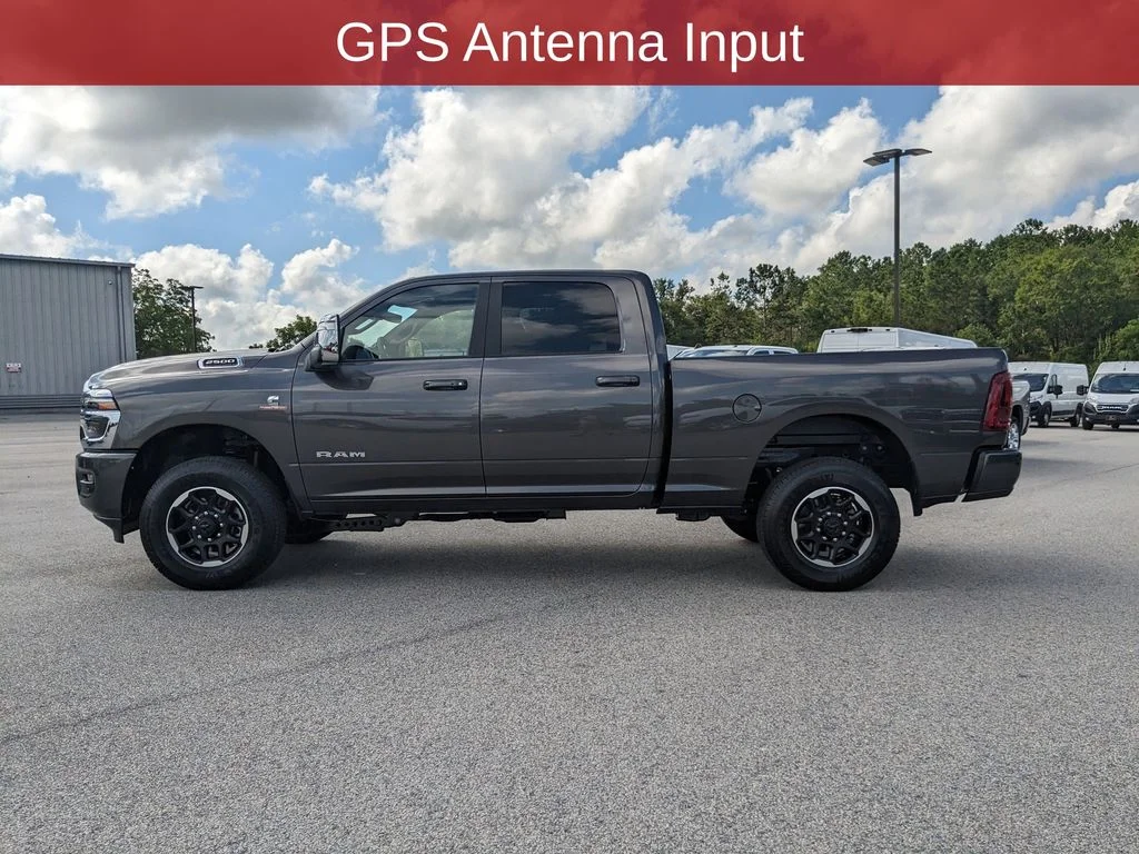 New 2025 Granite Crystal Metallic Clear-Coat Exterior Paint RAM Laramie image 9