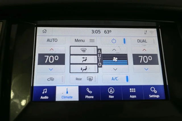 Used 2021 Green Ford Lariat image 21