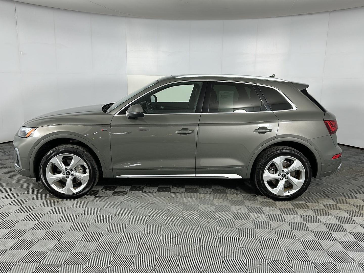 Used 2023 Chronos Gray Metallic Audi S line Premium Plus image 11