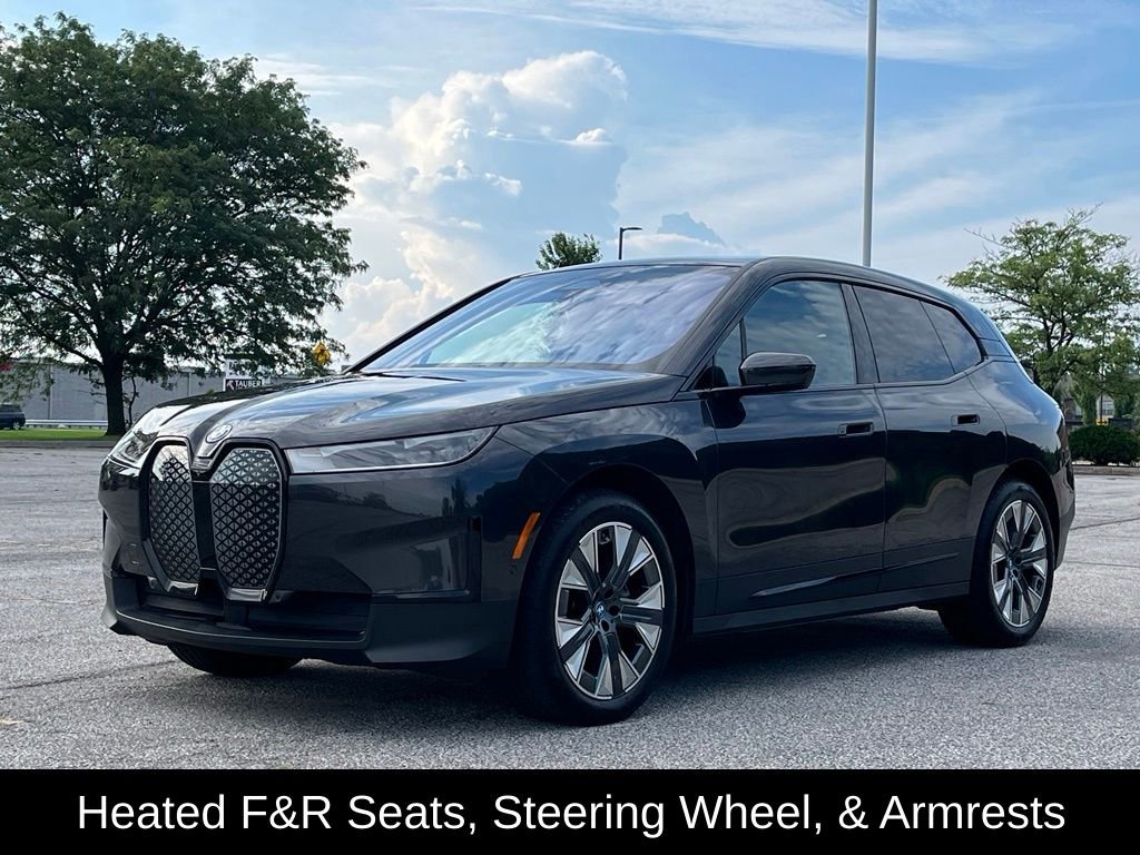 Certified Used 2024 Gray BMW xDrive50 image 3