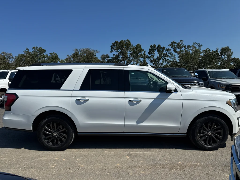 Used 2020 Star White Metallic Tri-Coat Ford Limited image 4