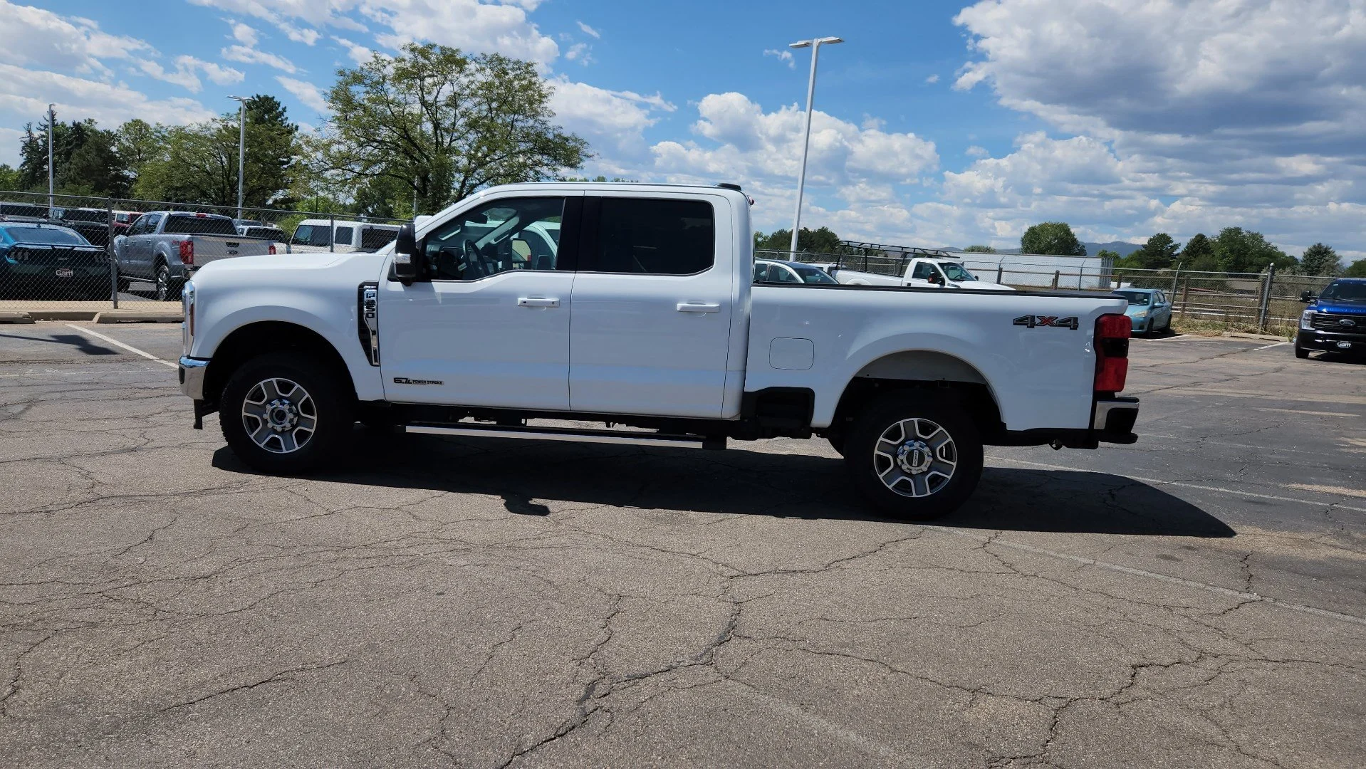Certified Used 2025 Oxford White Ford LARIAT image 5
