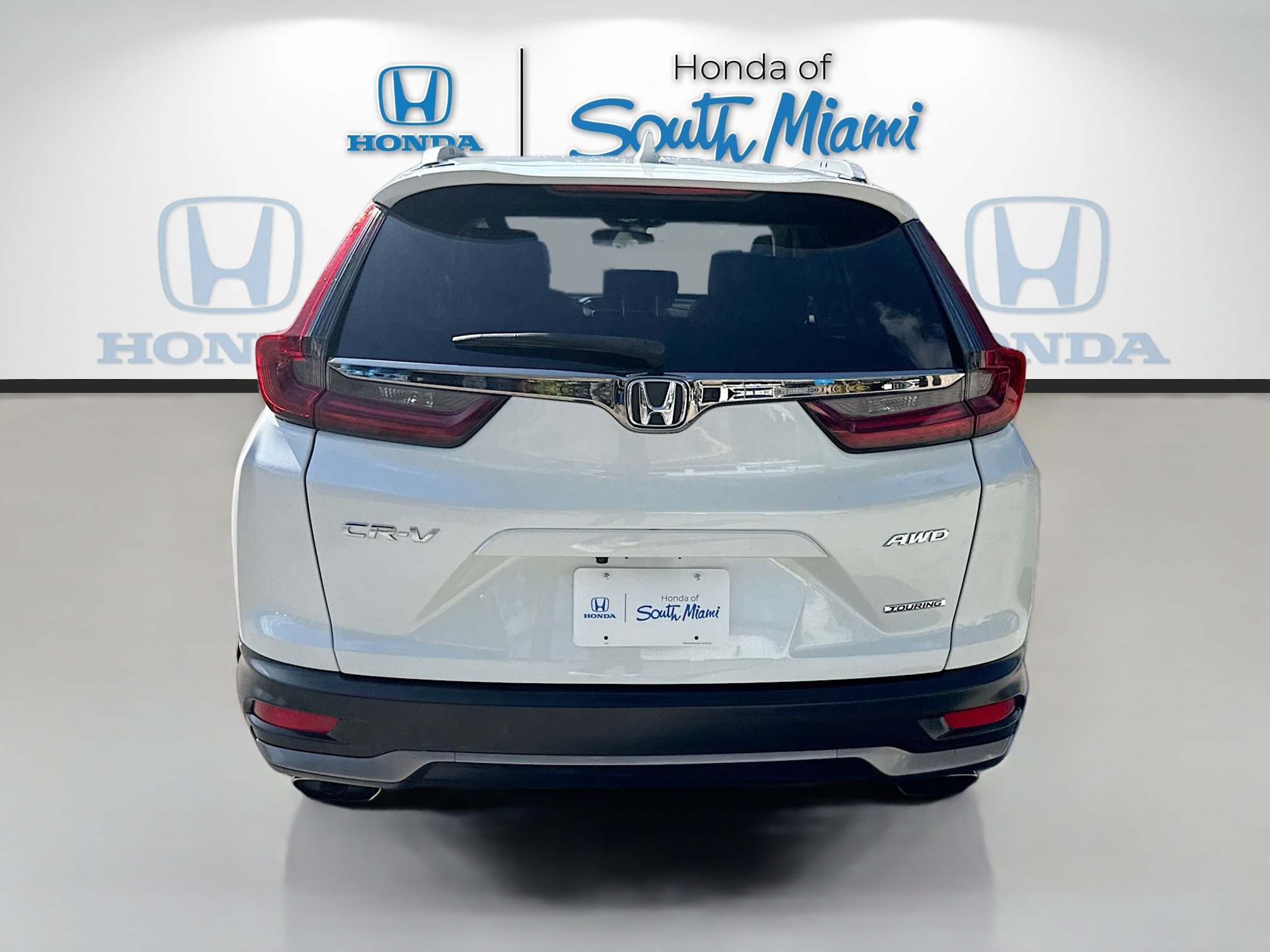 Certified Used 2022 Platinum White Pearl Honda Touring image 6