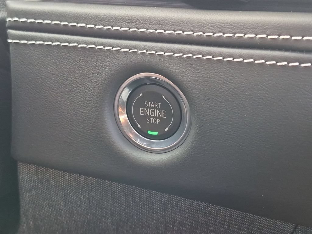 2026 Cadillac Escalade Platinum Sport - Photo 15