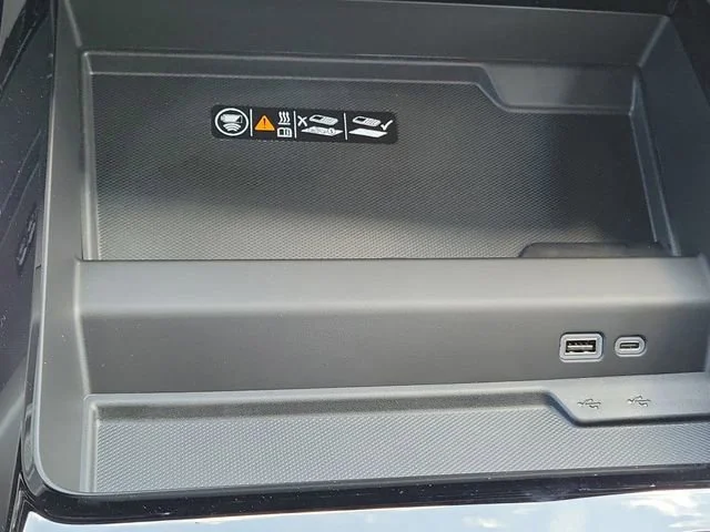 2026 Chevrolet Tahoe Premier - Photo 34