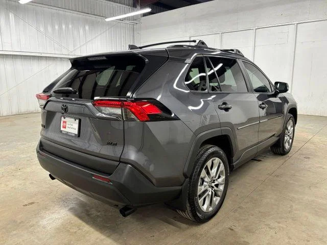 Certified Used 2025 MAGNETIC GRAY MET. Toyota  image 7