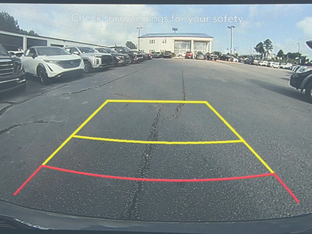 Used 2025 Gray Hyundai SEL Convenience image 30