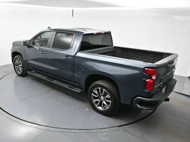 Used 2020 SHADOW GRAY METALLIC Chevrolet RST image 34
