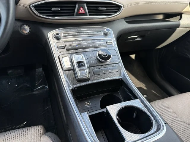 Used 2023 Black Hyundai SEL image 24