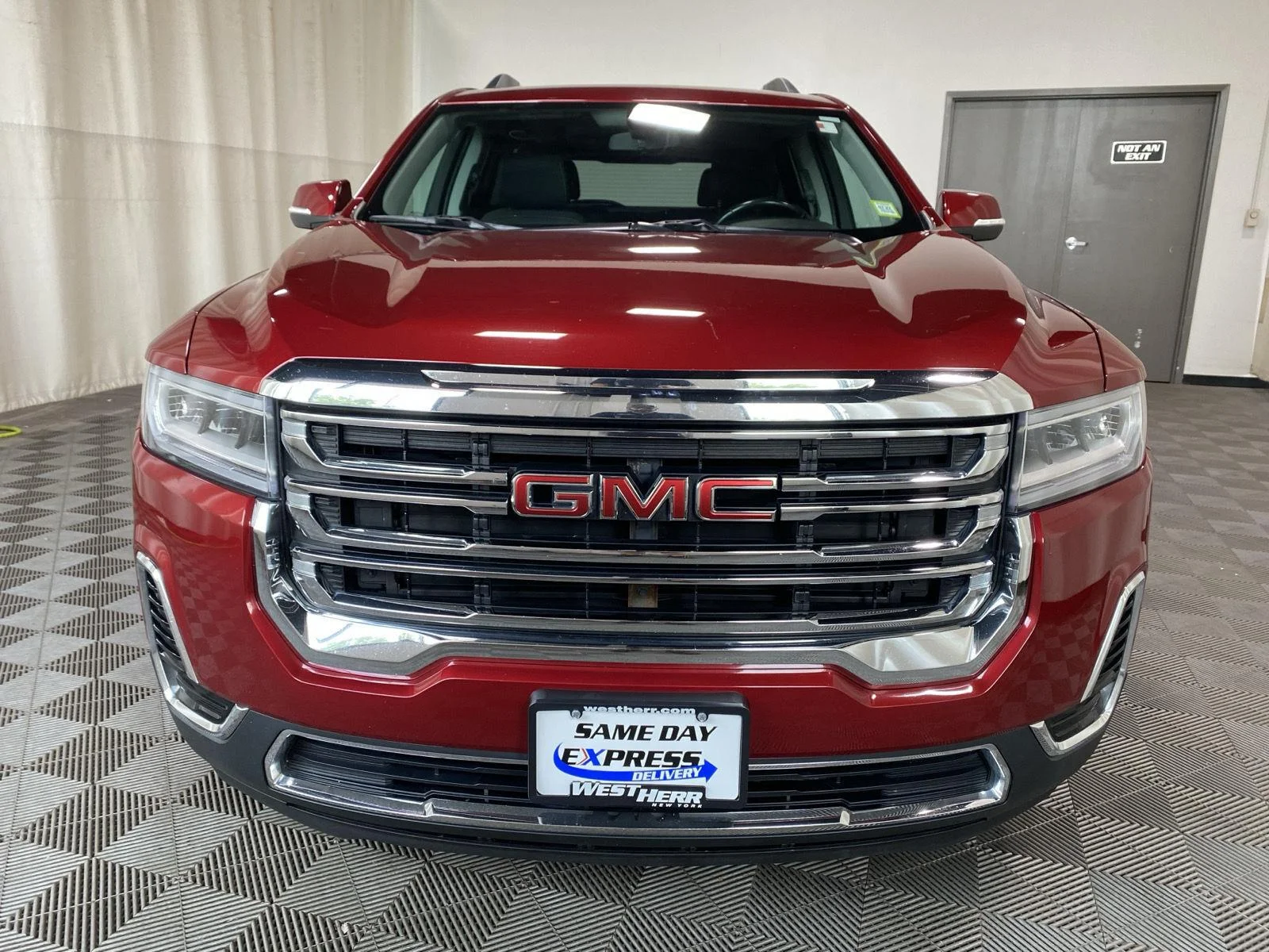Used 2020 Red Quartz Tintcoat GMC SLE image 2