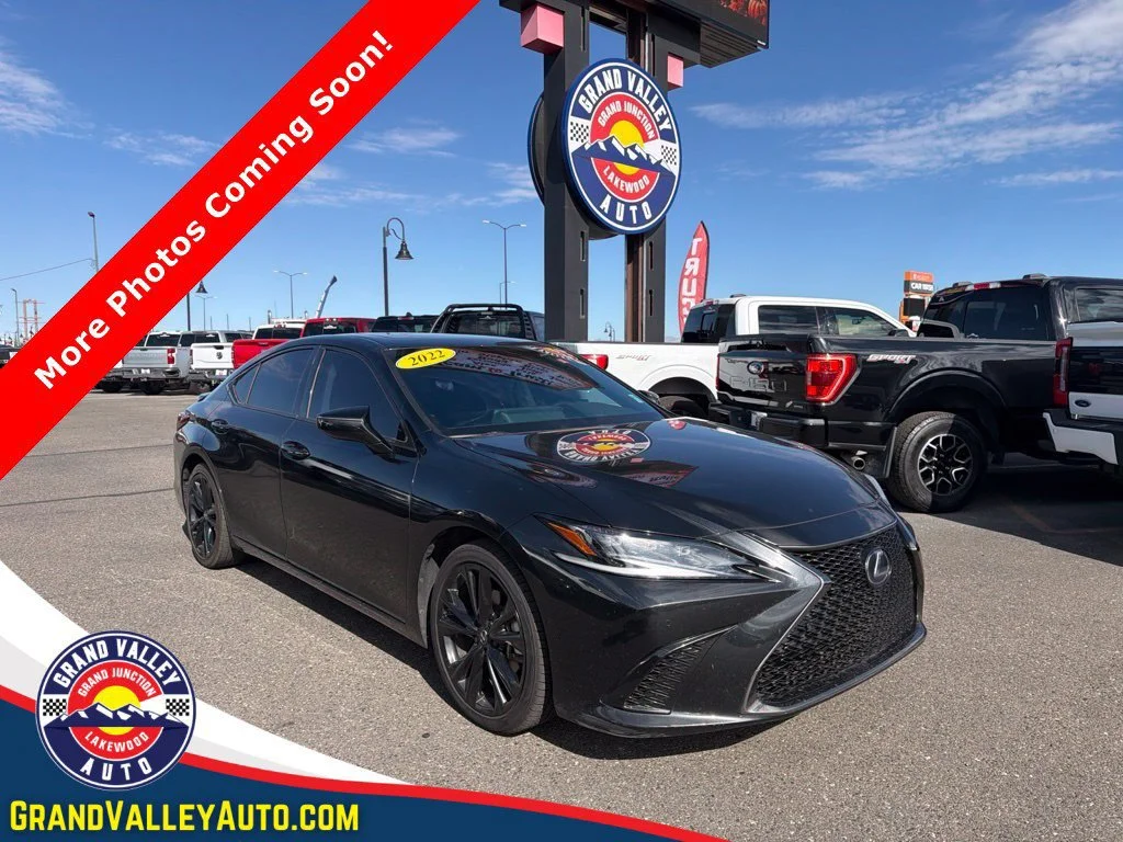 Used 2022 Black Lexus 300h image 1