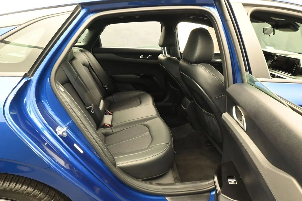 Used 2024 Sapphire Blue Kia GT-Line image 38