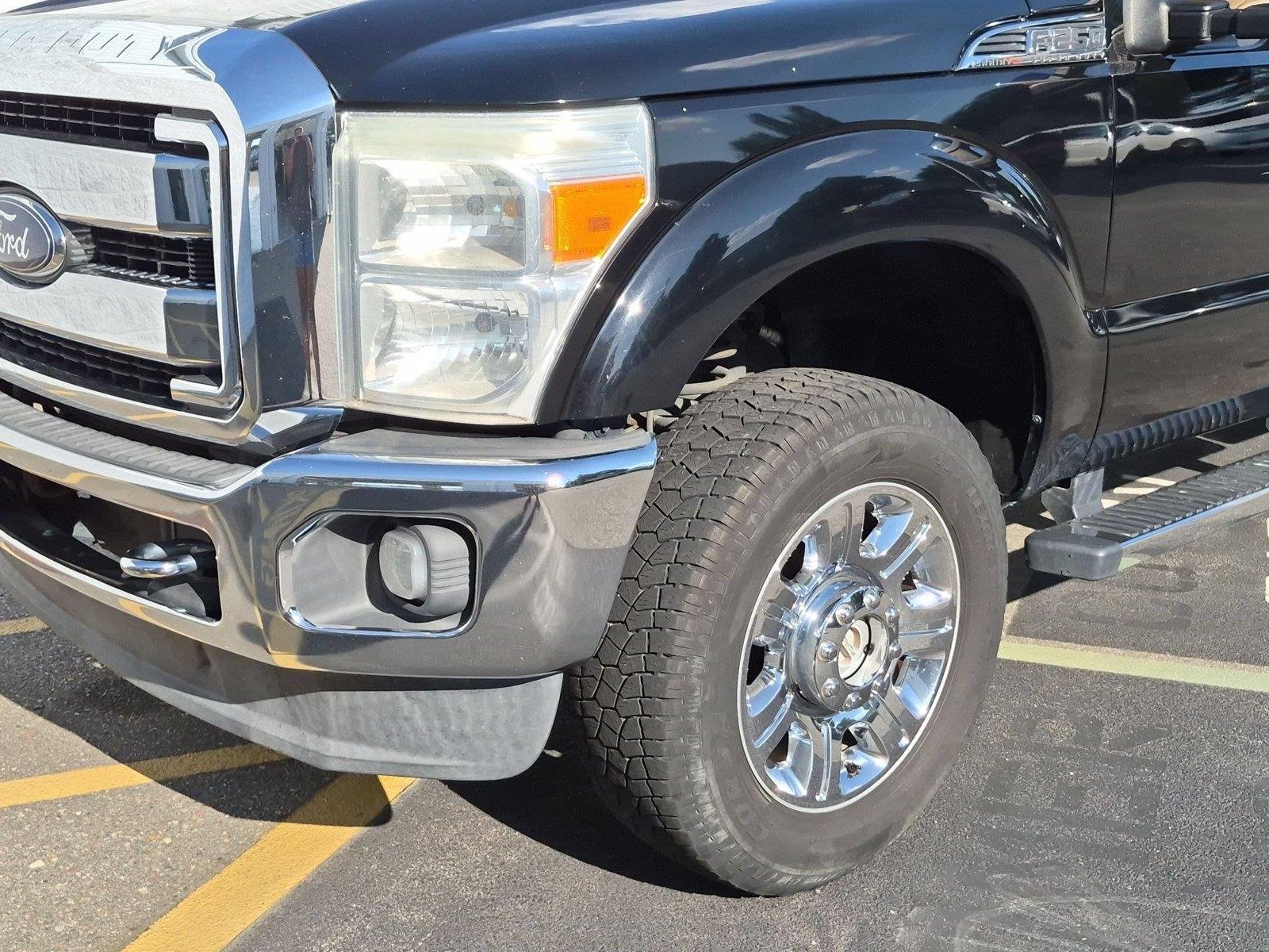 Used 2016 Shadow Black Ford Lariat image 9