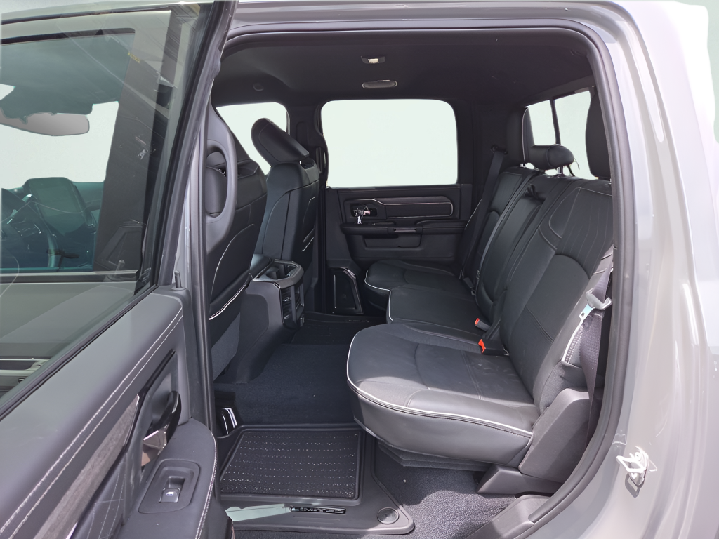 New 2026 Ceramic Gray Clear-Coat Exterior Paint RAM Limited image 21