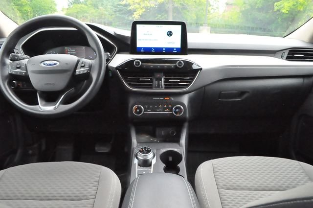 Used 2020 Black Ford SE image 12